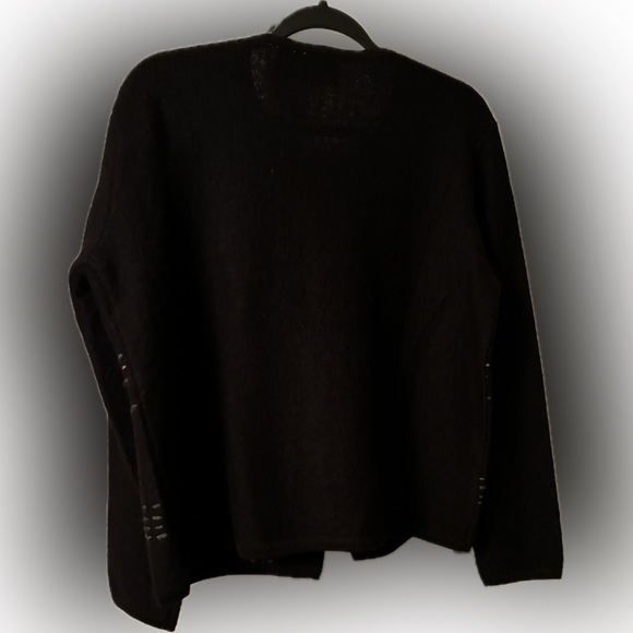 Liz Claiborne wool cardigan. - Picture 2 of 8